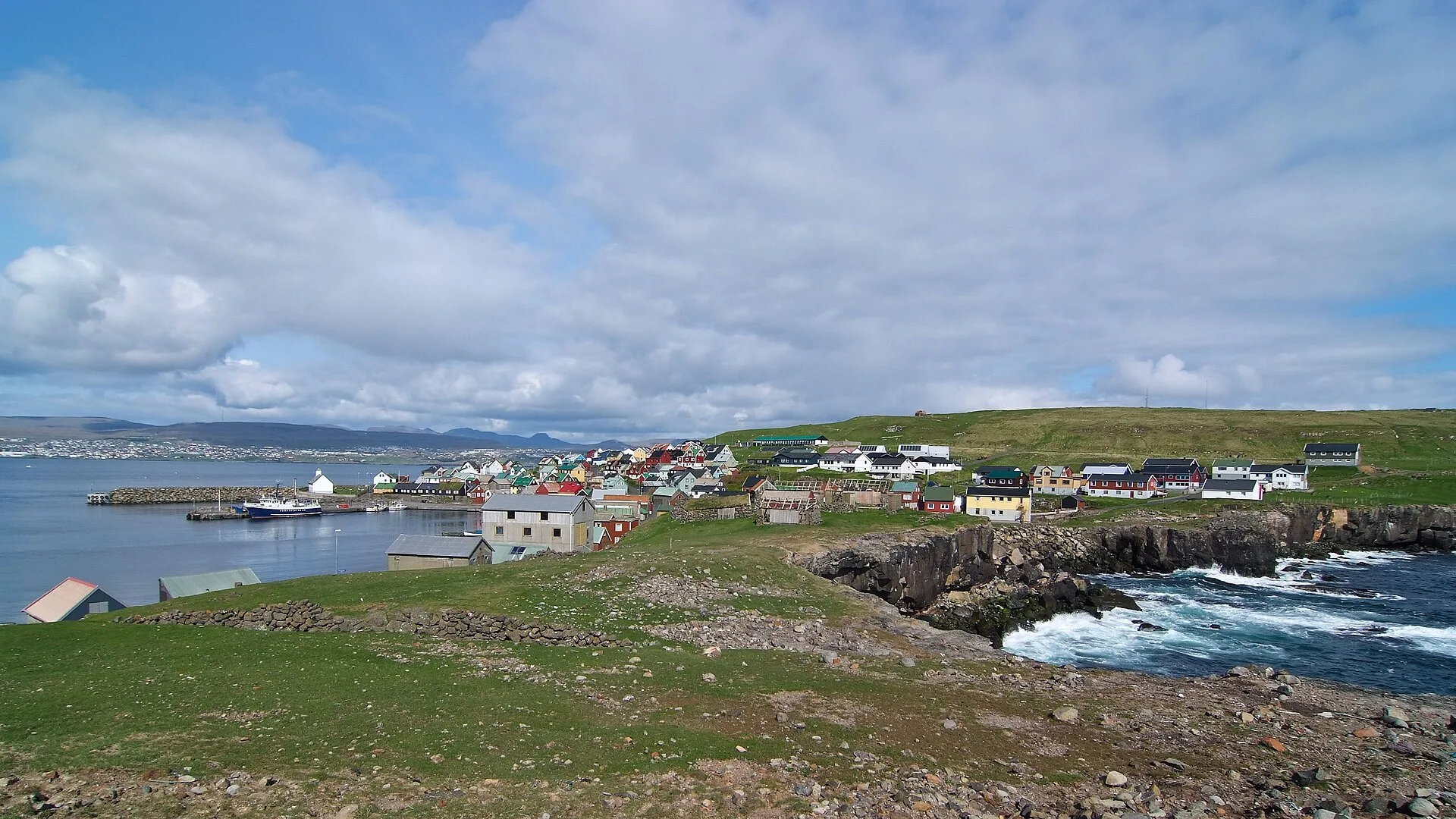 Nólsoy en bref : une île-village face à la capitale