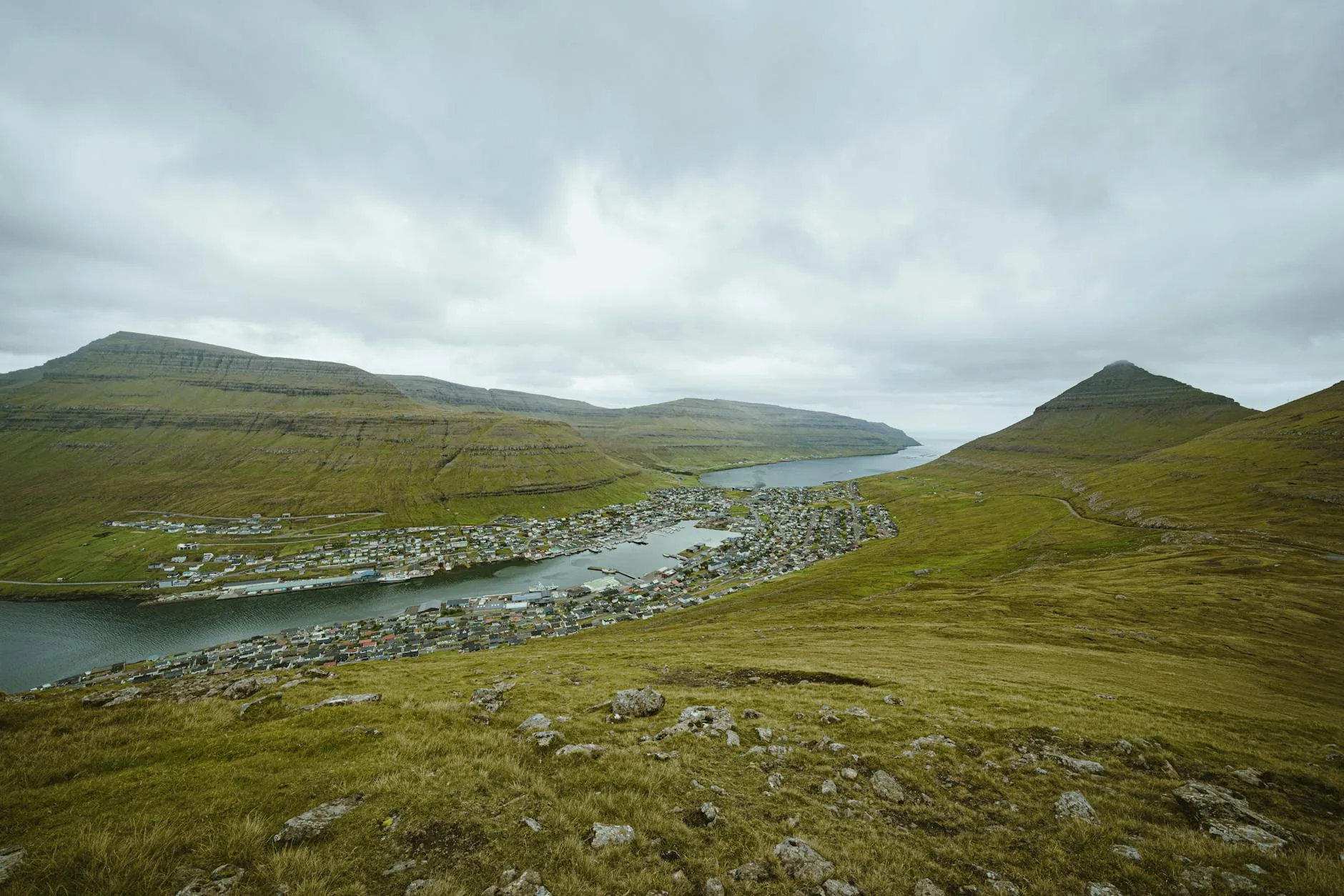 ️ Tvøroyri : la capitale tranquille du sud